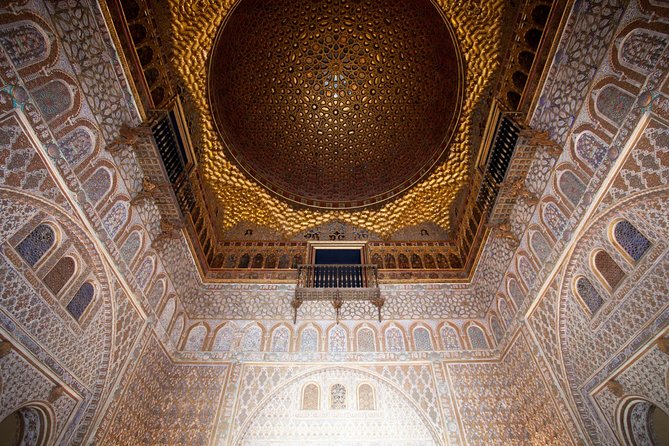 Seville Cathedral & Giralda: Guided Tour with Fast-Track Tickets - Meeting near C. Hernando Colón, 6