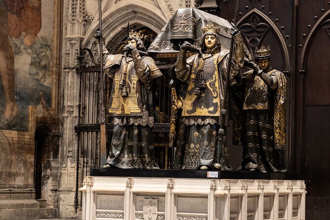 Seville Cathedral & Giralda Tower Small-Group Tour - Why Seville Cathedral deserves a guided visit