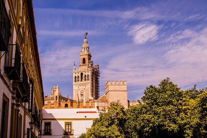 Seville: Cathedral Guided Tour with Priority Access - The Giralda climb and the payoff at the top