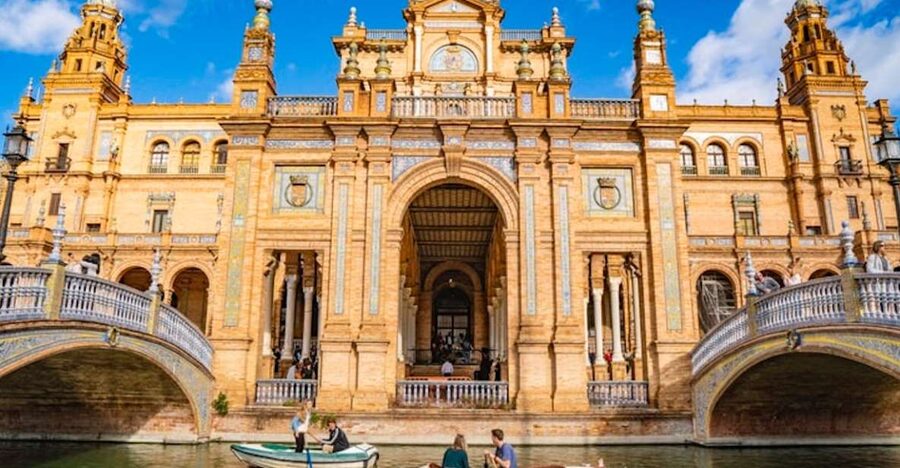 Seville: City of Queens, Nuns, Sex Work & Witches - Why a female view changes Seville