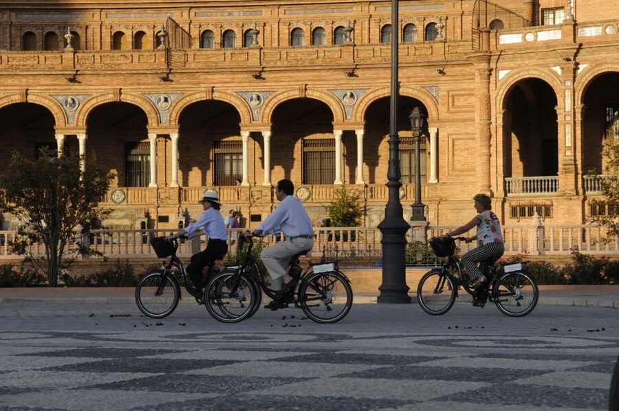 Seville: Electric Bike Tour in Small Group - Why an e-bike works so well in Seville
