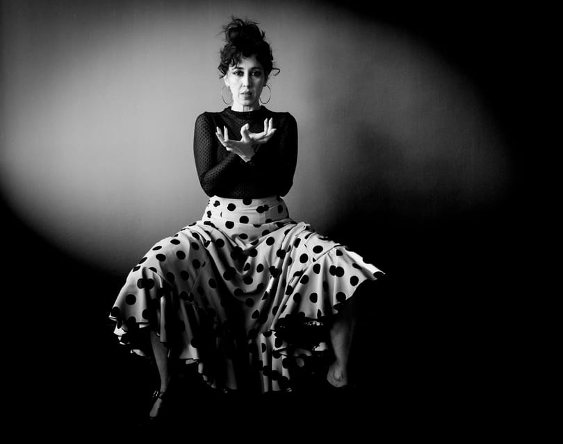 Seville: Enjoy a class of approach to flamenco - Adding hand and arm movements