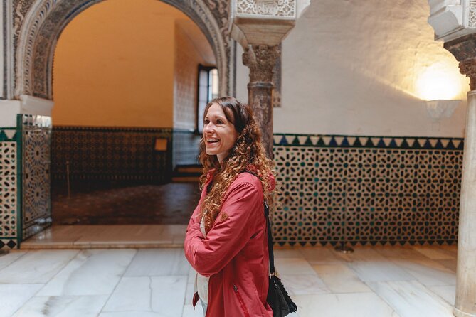 Seville Exclusive Beat the Crowds Guided Alcazar Before Opening - Small details that make the morning easier