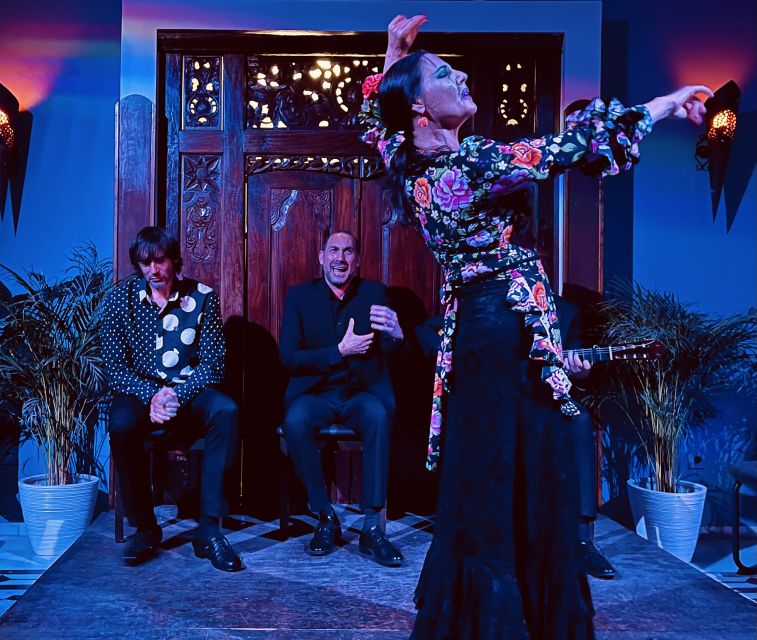 Seville: Flamenco Show at Tablao Almoraima in Triana - Arrive early, but clarify the seating