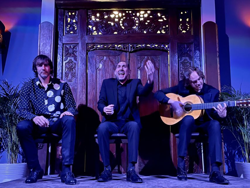 Seville: Flamenco Show at Tablao Almoraima in Triana - What to know before you book
