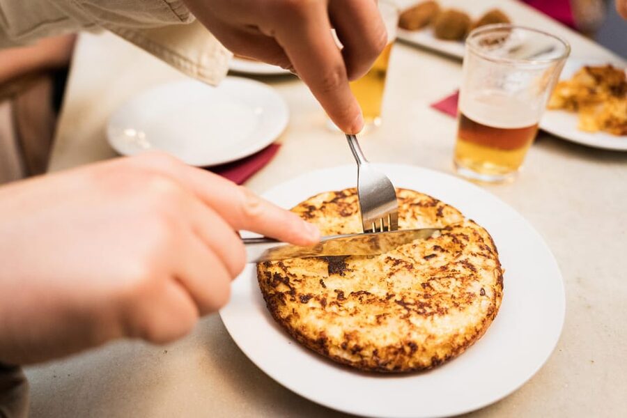 Seville Food Tour with Tapas & Drinks with a Local - Drinks that make the meal feel local