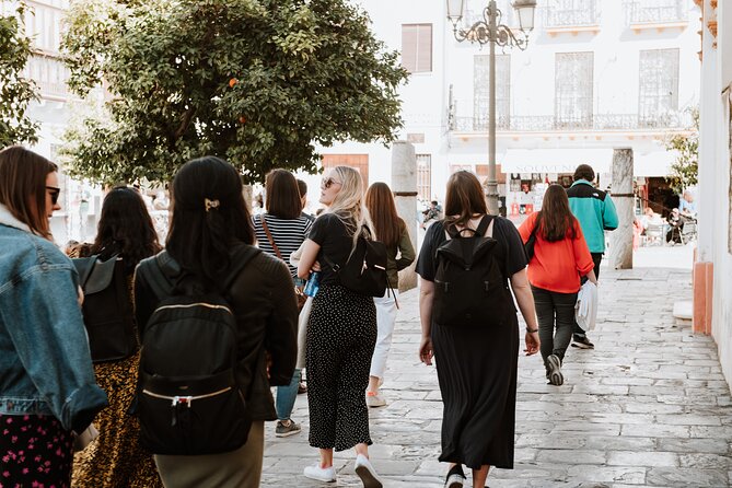 Seville Former Jewish Quarter Walking Tour: Santa Cruz - Calle Sierpes and Seville’s urban legends