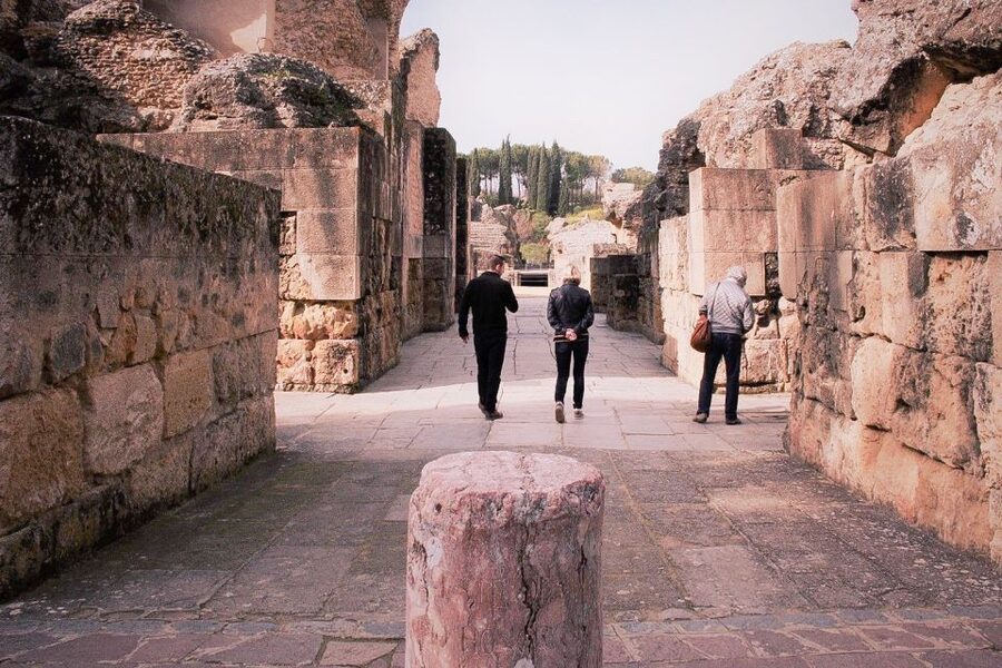 Seville: Game of Thrones and Roman Empire Italica Tour - Heat, footwear, and practical comfort