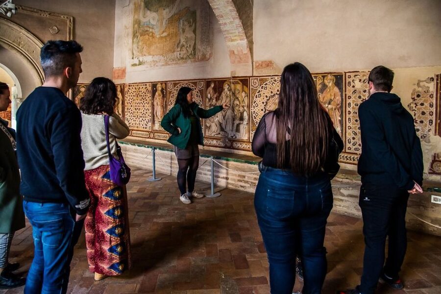Seville: Game of Thrones and Roman Empire Italica Tour - Price, timing, and getting to Santiponce