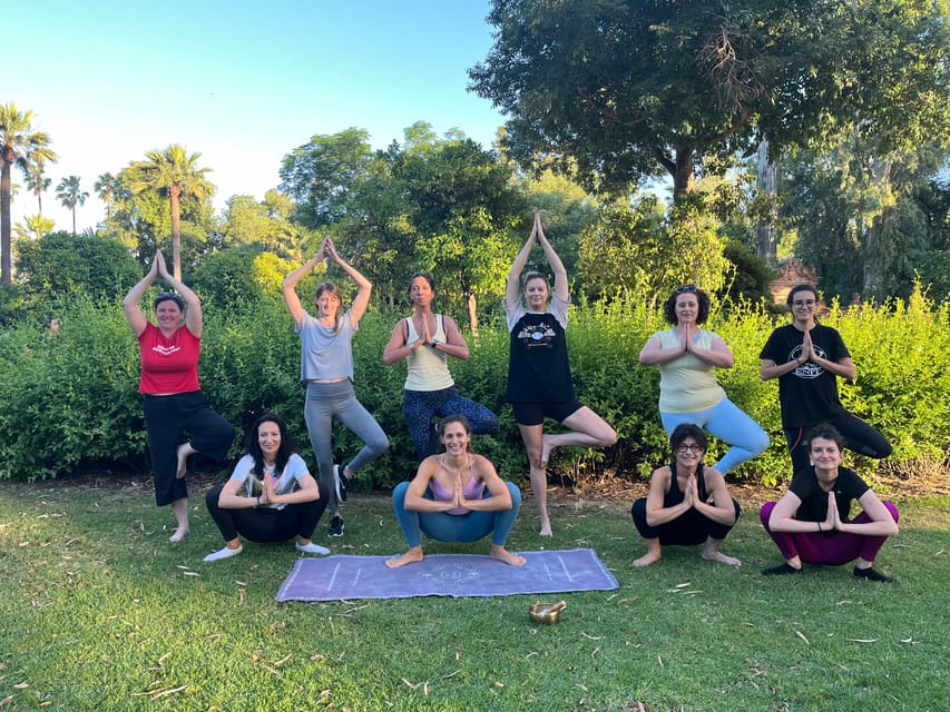 Seville: Group Yoga classes All levels - in French - Yoga beside Plaza de España