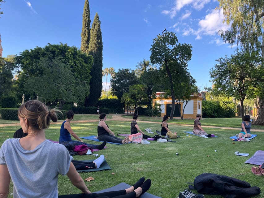 Seville: Group Yoga classes All levels - in French - Equipment and practical details