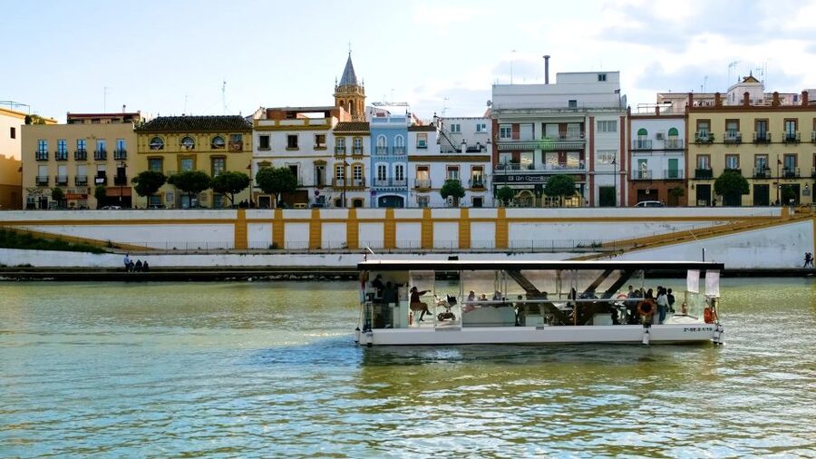 Seville: Guadalquivir & Secrets of Triana Small Group Tour - A short stop at Fundación Nao Victoria