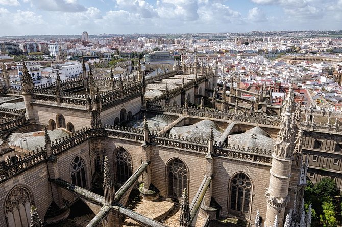 Seville Guided Tour into Alcazar and Cathedral Skip the Line - Giralda Tower: a short climb with a large payoff