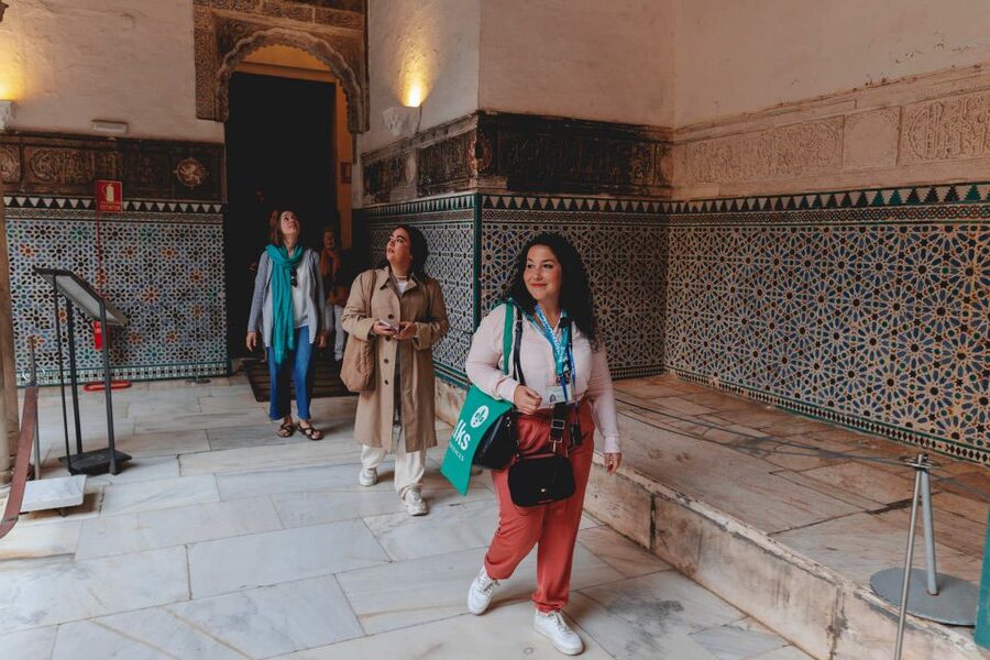 Seville: Guided Walking Tour with Alcazar & Cathedral Access - Practical tips for a smoother visit