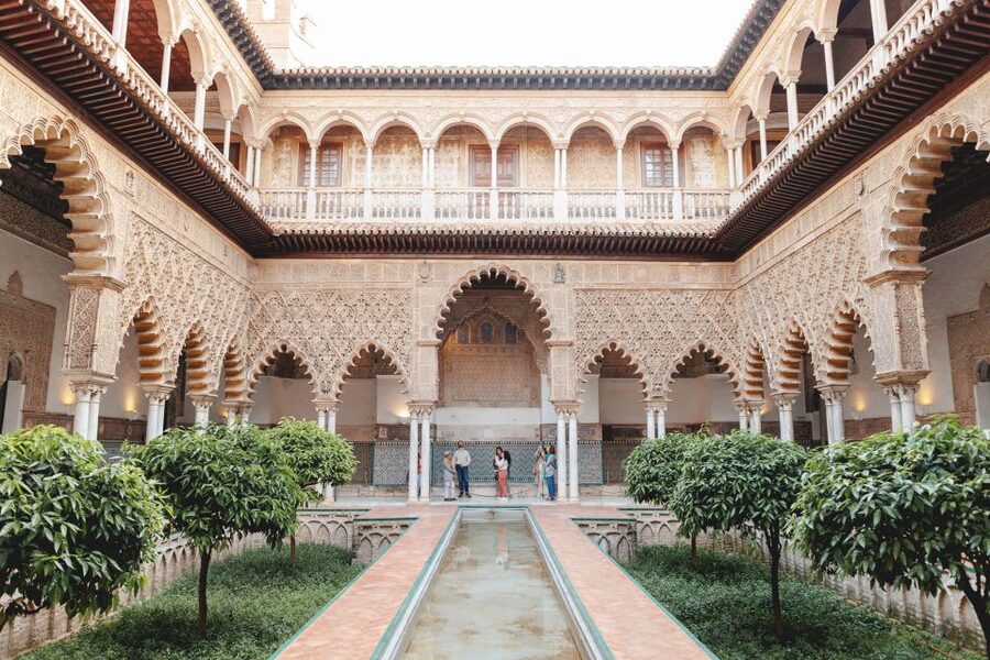 Seville: Guided Walking Tour with Alcazar & Cathedral Access - Seville Cathedral and the Giralda