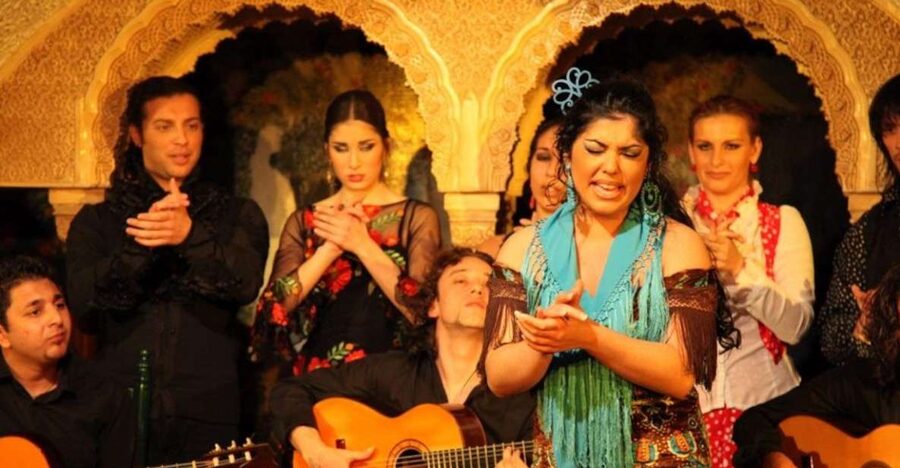 Seville: Half-Day Flamenco & Tapas Night - The photo package and what to clarify