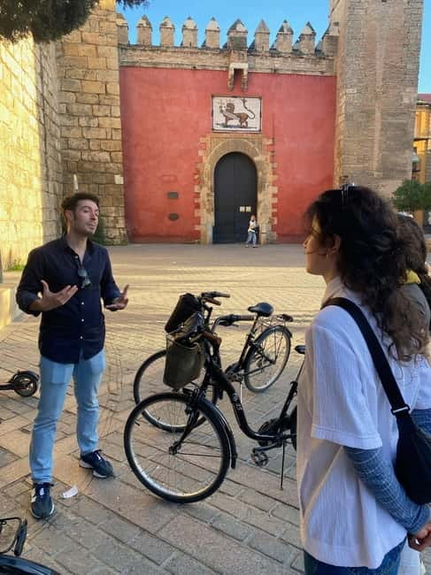 Seville: Highlights Bike Tour - Plaza de España deserves the longest pause