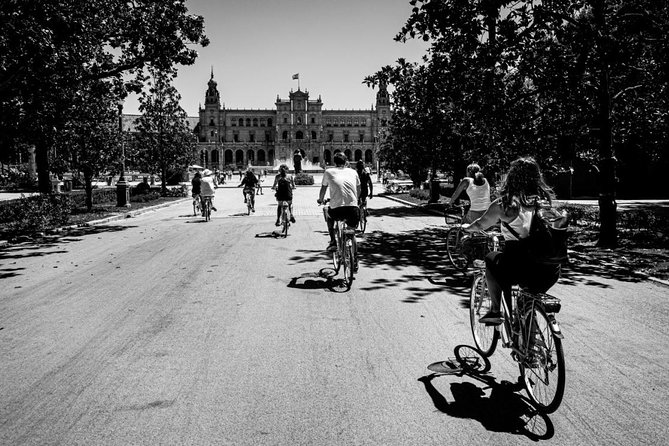 Seville Highlights Bike Tour (English) - Crossing into Triana