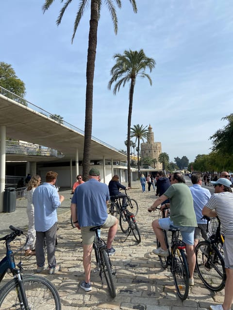 Seville: Highlights City Bike Tour - Plaza de España and the 1929 exposition