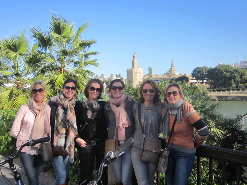 Seville: Highlights City Bike Tour - The guide makes the difference