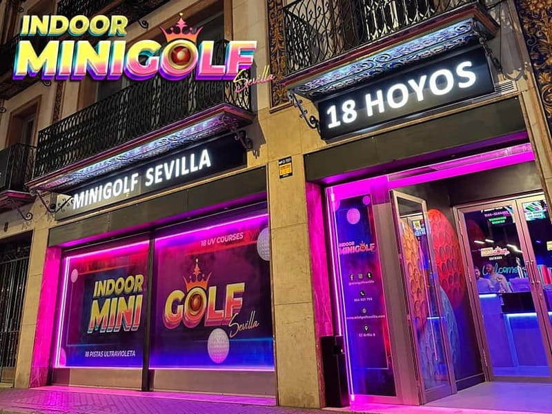 Seville: Indoor UV 18 hole Minigolf Experience - Collecting your glowing ball and putter
