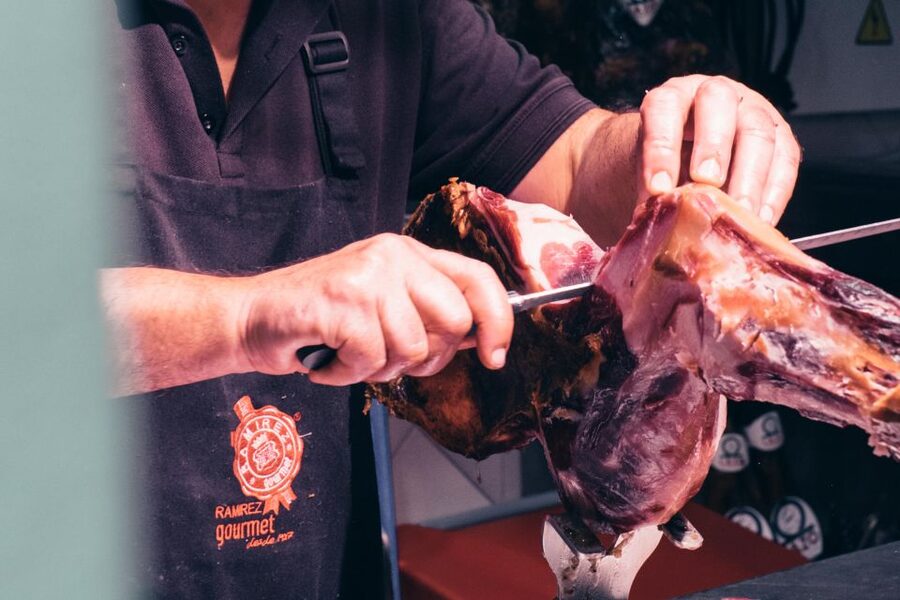 Seville: Morning Market & Tapas Tour - Feria Market and Seville’s everyday food culture