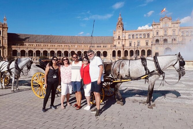 Seville Palaces: Dueñas Palace and Pilate House Tour - Palacio de las Dueñas and the Alba connection