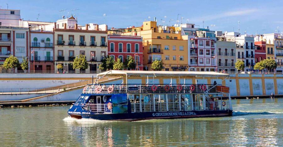 Seville: Panoramic Cruise, Hop-On-Hop-Off Bus & Walking Tour - Start at Torre del Oro and get your bearings
