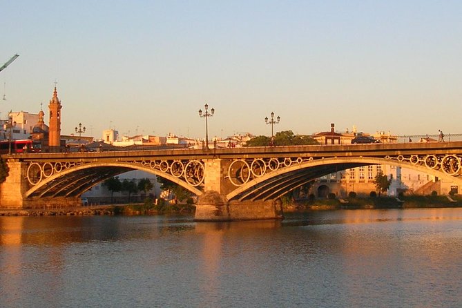 Seville Panoramic Walking Tour - Santa Cruz, Seville’s old Jewish quarter
