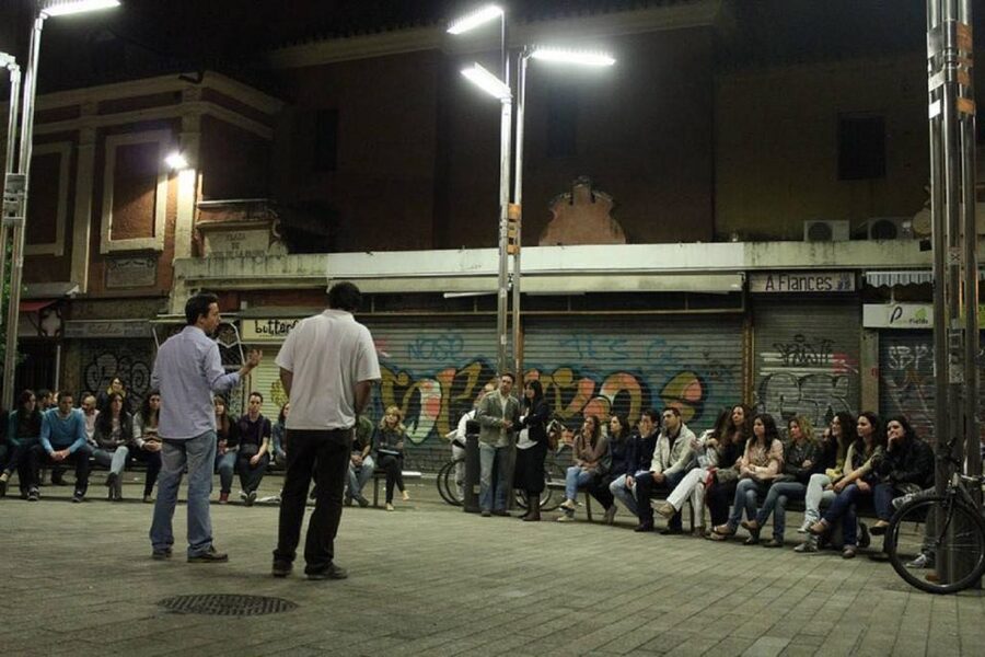 Seville: Paranormal Walking Tour in Spanish - Images, psychophonies, and the research angle