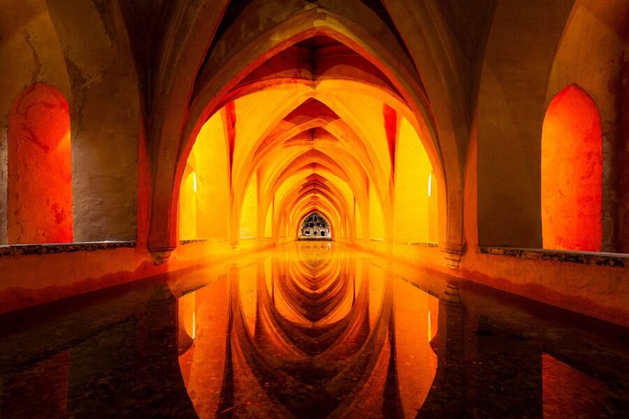 Seville: Priority Access Cathedral, Giralda & Alcázar Tour - Climbing the Giralda