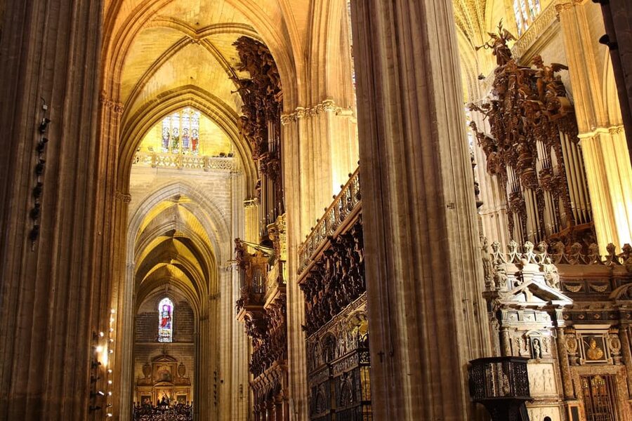 Seville: Priority Access Cathedral & Giralda Tour - Key points at a glance