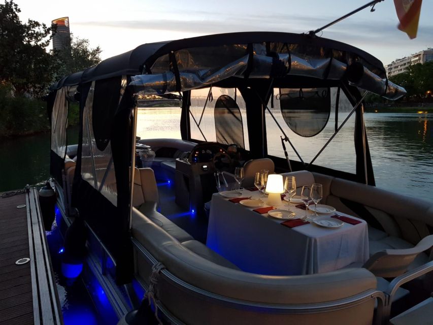 Seville: Private Boat Tour with Paella Lunch and Drinks - What the 90-minute route feels like