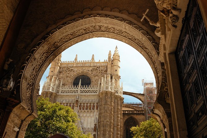 Seville Private City Kickstart Tour - Starting at Plaza del Triunfo