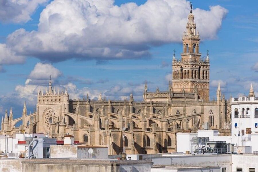 Seville: Private Guided City Walking Tour - Key points at a glance