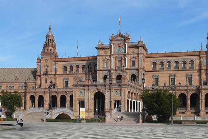 Seville Private Tour to Jewish Quarter and Plaza de Espana - Meeting point, pickup, and the timing issue