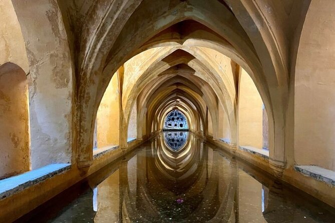 Seville Private Tour with Alcazar, Cathedral, Casa de Pilatos - Seville Cathedral and the 105-metre Giralda