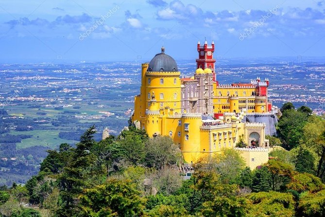 Seville Private transfer to Lisbon with Optional Evora stop - Leaving Seville in a private car