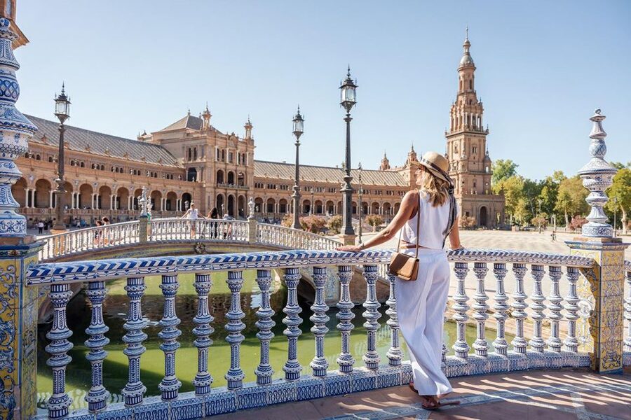 Seville: Professional Photoshoot - The best time to book