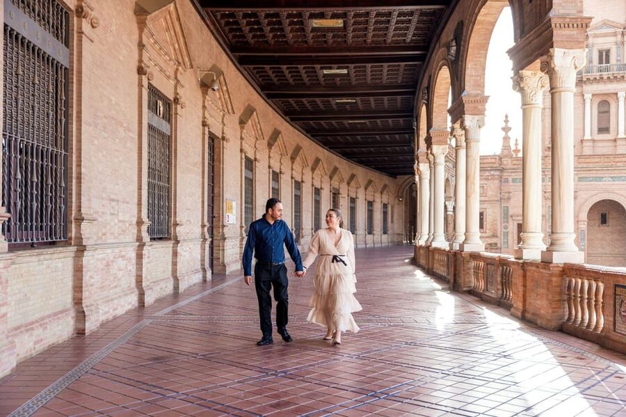 Seville: Professional Photoshoot at Plaza de España - Practical details before you reserve