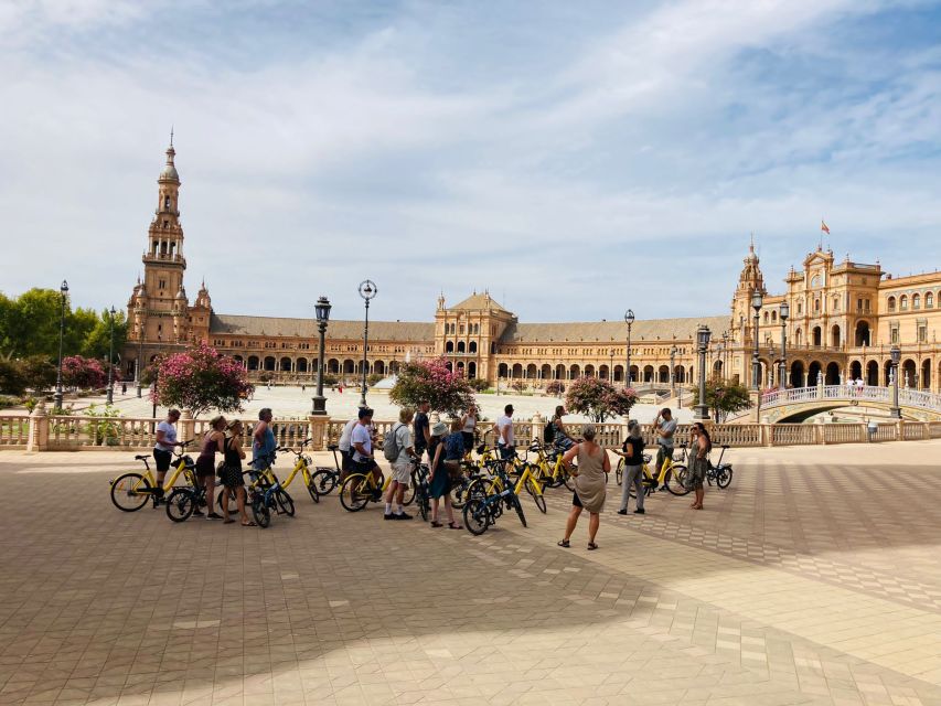 Seville: Relaxing City Bike Tour with a Tour Guide - Starting in Santa Cruz, Seville’s best launch point