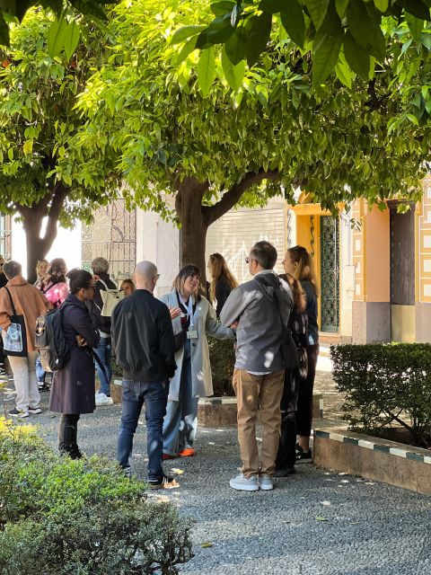 Seville: Small Group Jewish Quarter Tour with Tapas & Drinks - The underground feature and El Rincón de Murillo