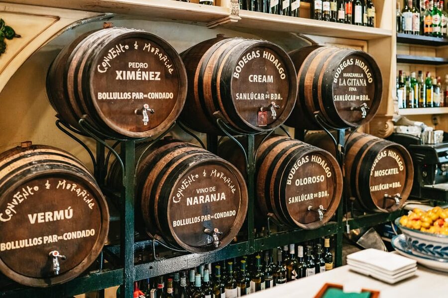 Seville: Tapas, Taverns and History Guided Walking Tour - Bodeguita Antonio Romero Arfe and the proper tapas dinner