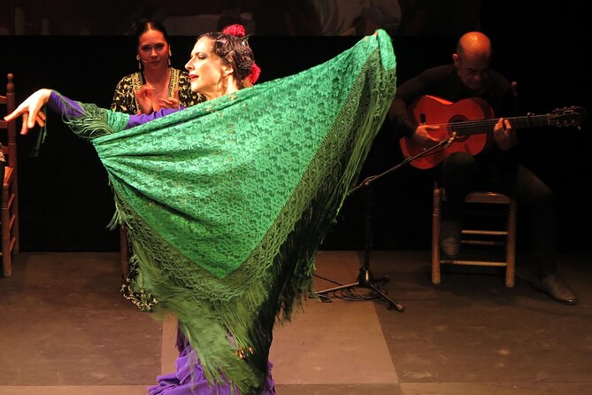 Seville Tapas Tour & Authentic Flamenco Show - Walking into Triana’s flamenco tradition