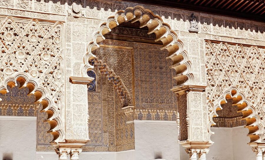Seville: Tour Alcázar, Cathedral & Giralda Priority Access - Why these three monuments belong together