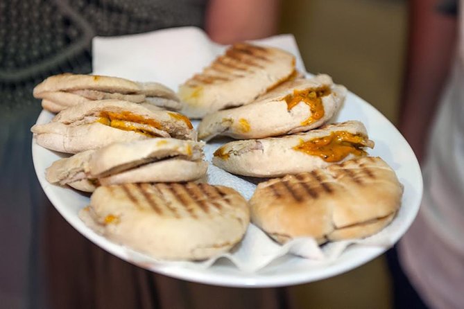 Seville Ultimate Food Tour - Santa Cruz and the convent cookie stop