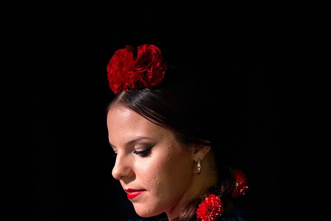 Skip the Line: Tablao Flamenco Pura Esencia Ticket - Why Pura Esencia feels different from a large flamenco show