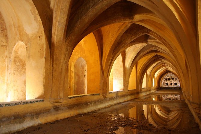 Small-Group Alcazar of Seville Guided Tour with entry ticket - The Mudejar Palace built by Peter I