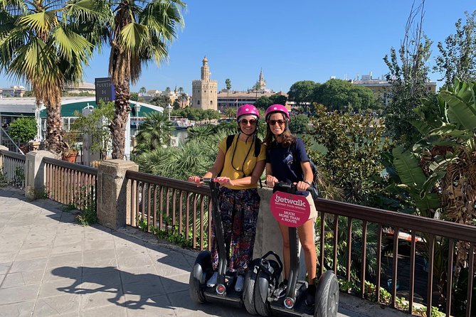 Small-Group Tour: Seville City Center and Plaza España via Segway - Seville Aquarium and the riverfront route