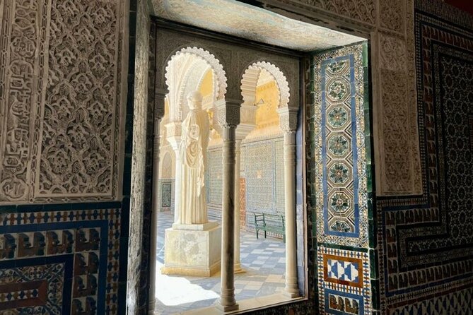 Spirit of Seville - Private Walking Tour with Casa de Pilato - A smart first look at Seville in three hours